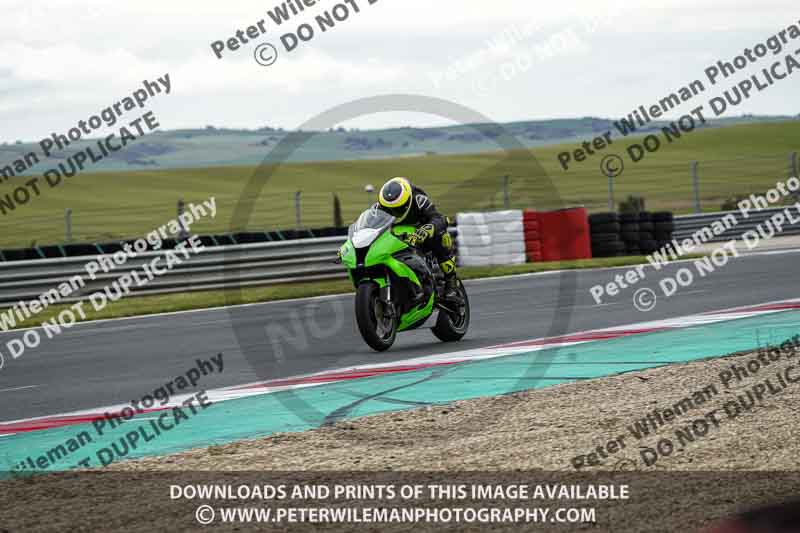 cadwell no limits trackday;cadwell park;cadwell park photographs;cadwell trackday photographs;enduro digital images;event digital images;eventdigitalimages;navarra;no limits trackdays;peter wileman photography;racing digital images;trackday digital images;trackday photos